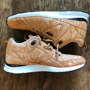 Gourmet: The 35 Lite X Black Scale LX